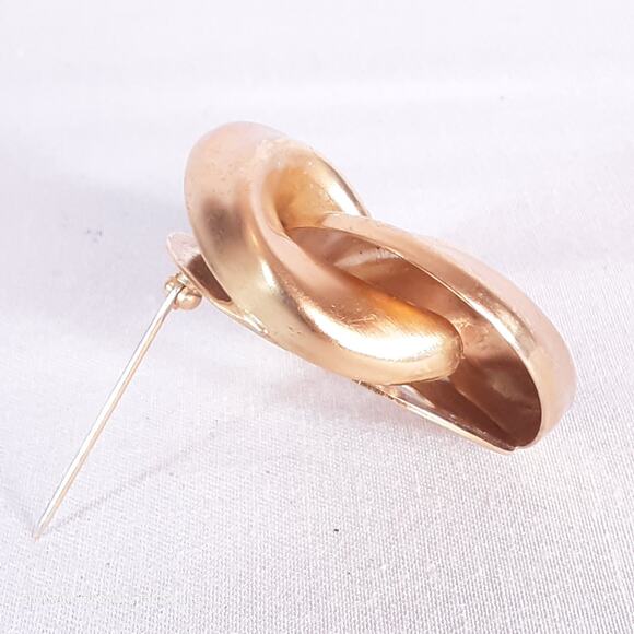 Knotted Brooch Gold Tone Matte Metal - Picture 3 of 8